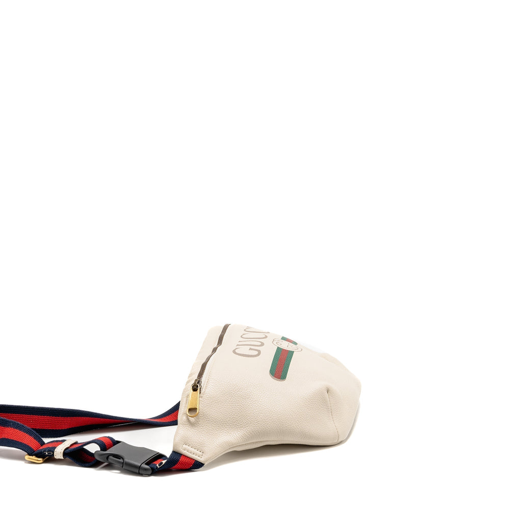 GUCCI LOGO PRINT BELT BAG CALFSKIN WHITE GHW