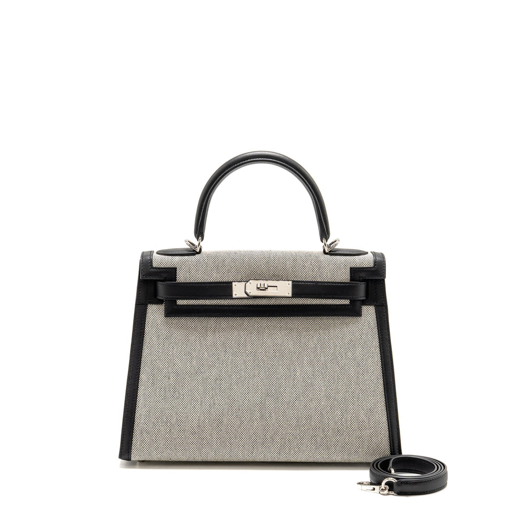 HERMES KELLY 28 SELLIER TOILE H / SWIFT ECRU - BLACK / BLACK SHW