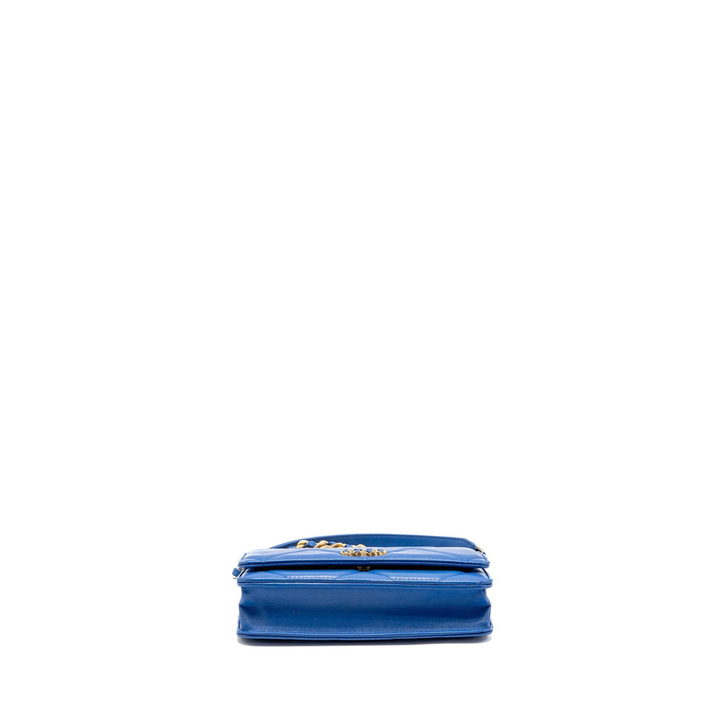 CHANEL 19 WALLET ON CHAIN LAMBSKIN BLUE MULTICOLOUR HARDWARE