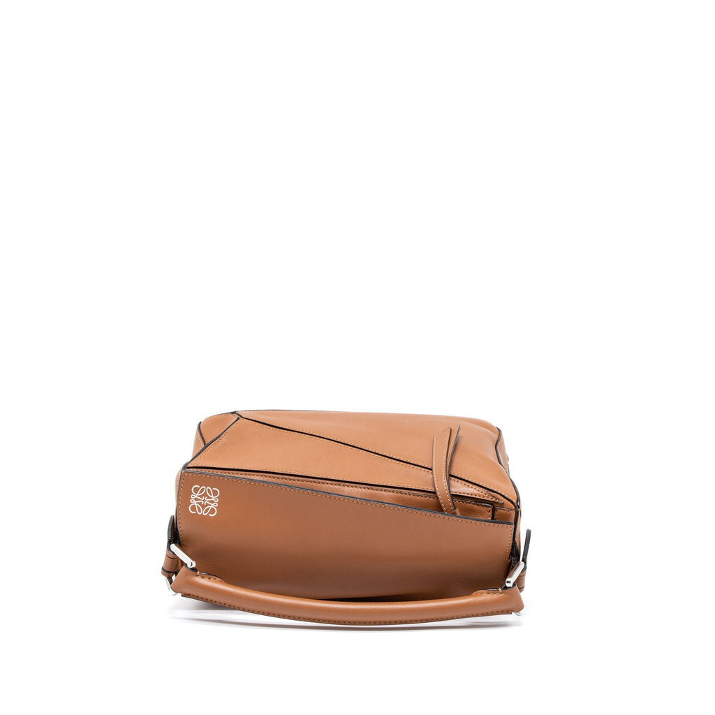 LOEWE SMALL PUZZLE BAG CALFSKIN TAN SHW