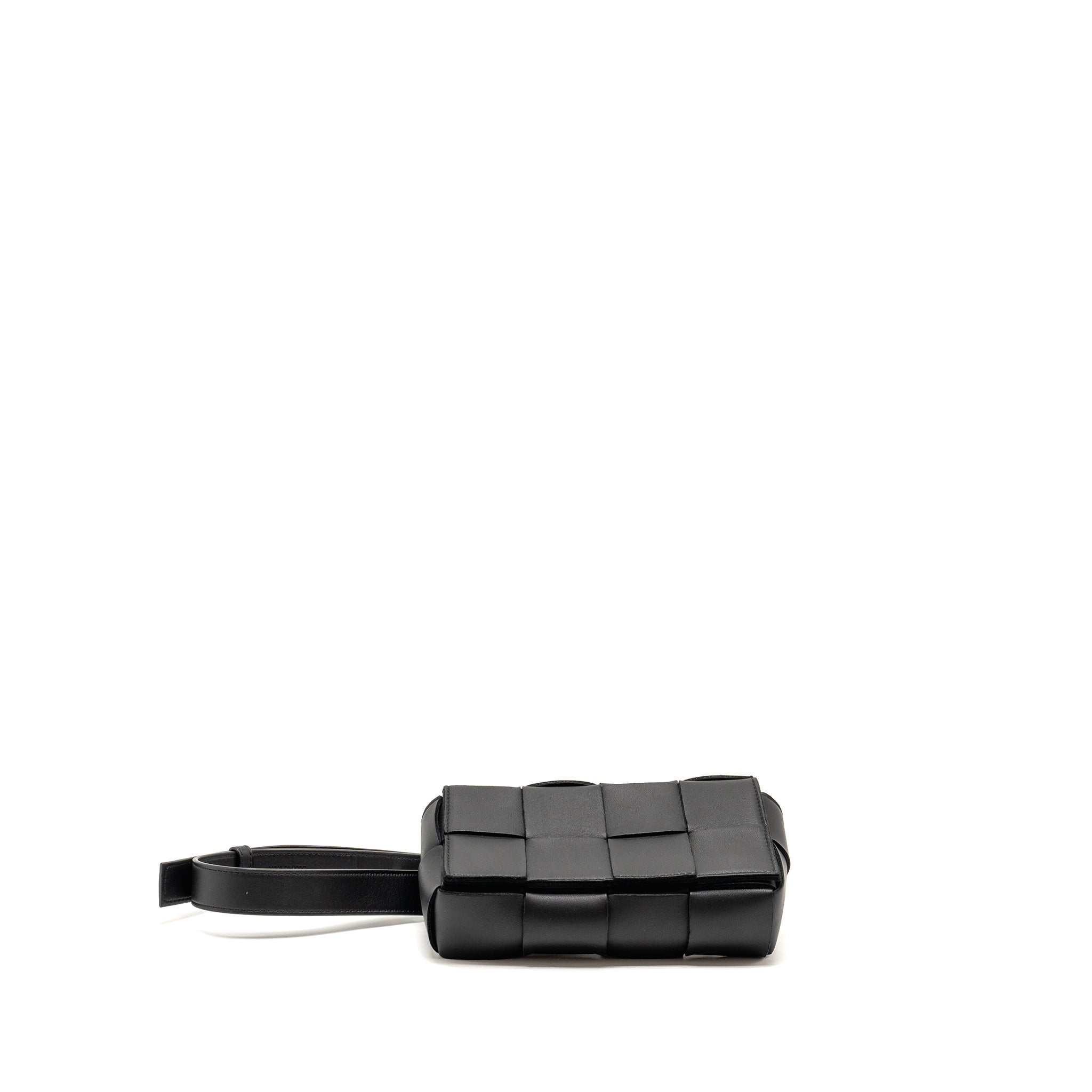 BOTTEGA VENETA CASSETTE BELT BAG CALFSKIN BLACK GHW