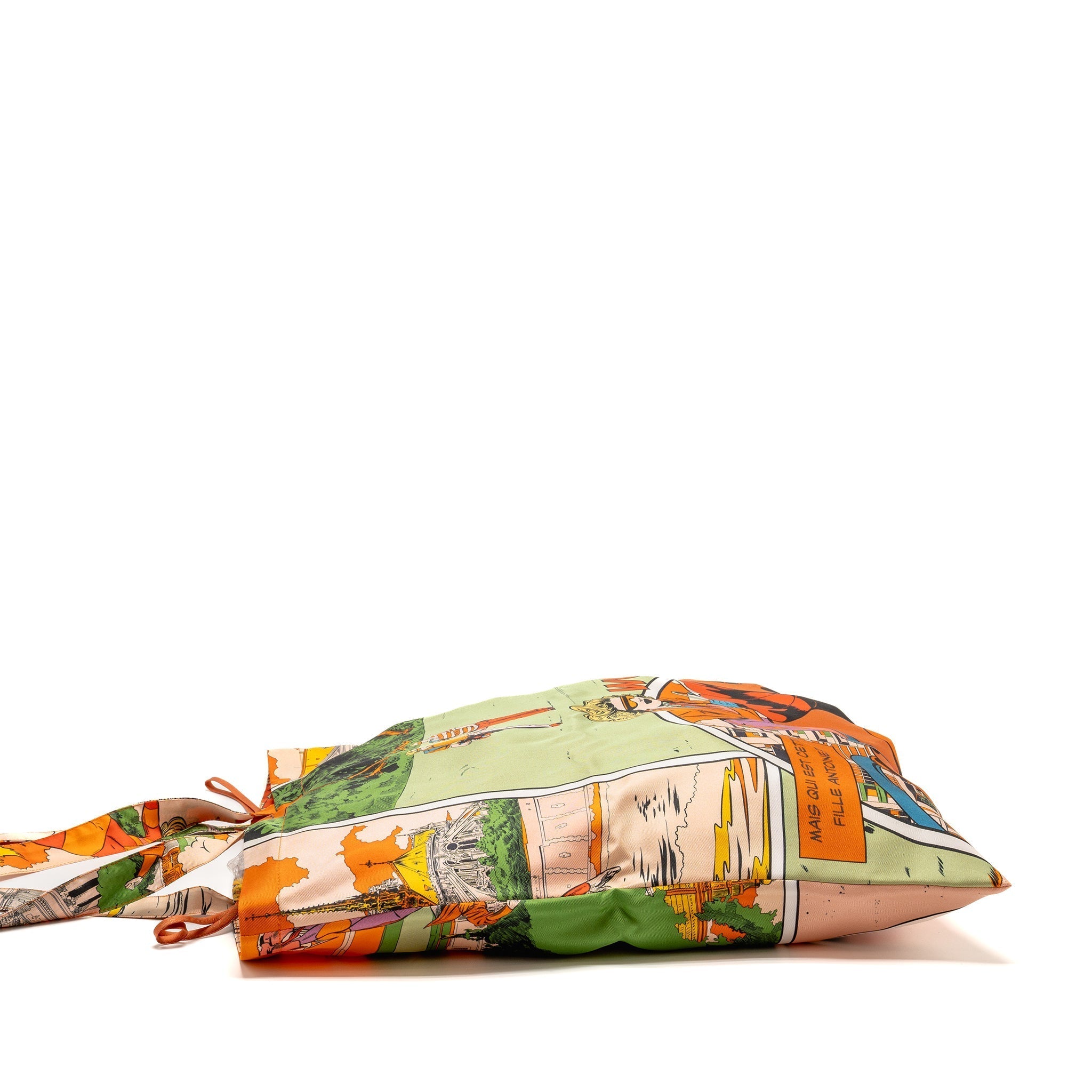 HERMES SILK TOTE BAG LA JEUNESSE ET LELEGANCE MULTICOLOR