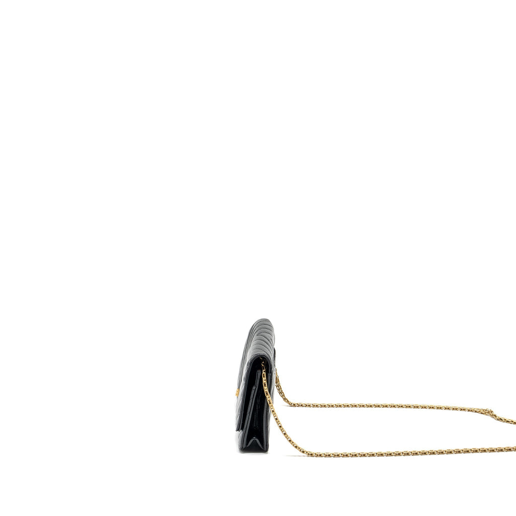 CHANEL CHEVRON 2.55 REISSUE WALLET ON CHAIN AGED CALFSKIN BLACK GHW (MICROCHIP)