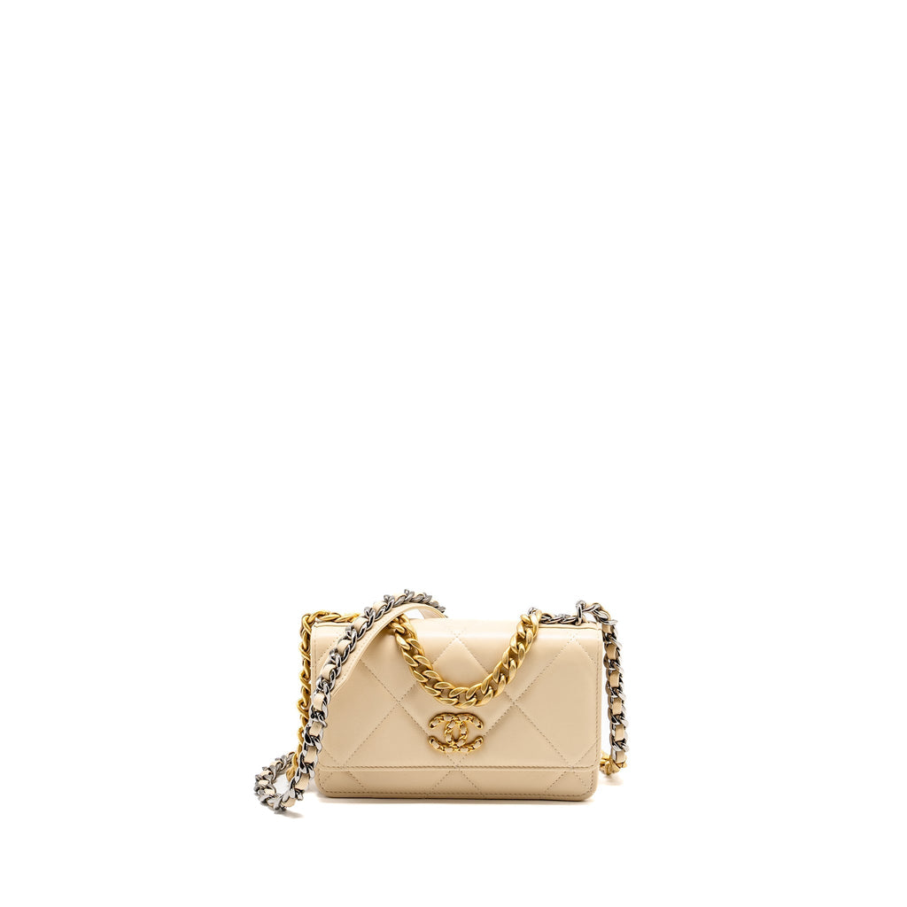 CHANEL 19 WALLET ON CHAIN LAMBSKIN LIGHT BEIGE MULTICOLOUR HARDWARE