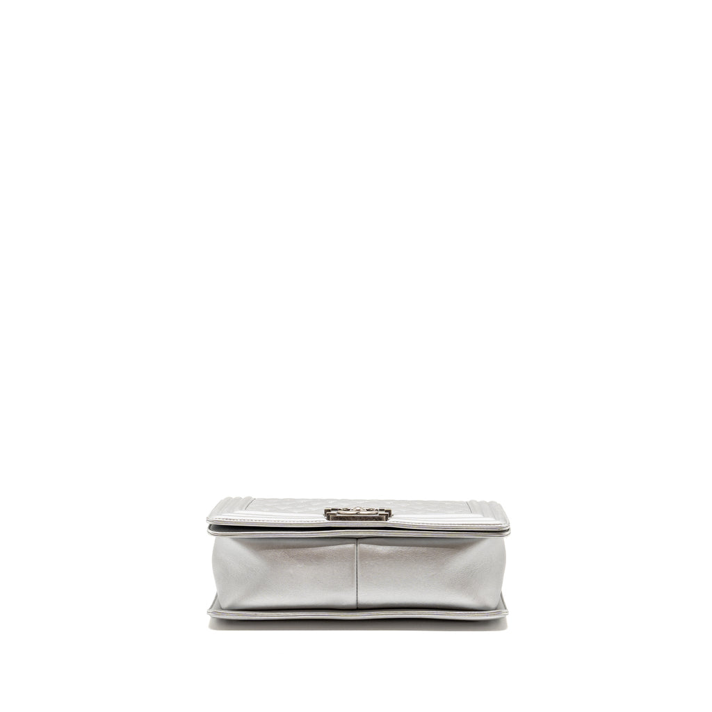 CHANEL MEDIUM BOY BAG LAMBSKIN SILVER SHW