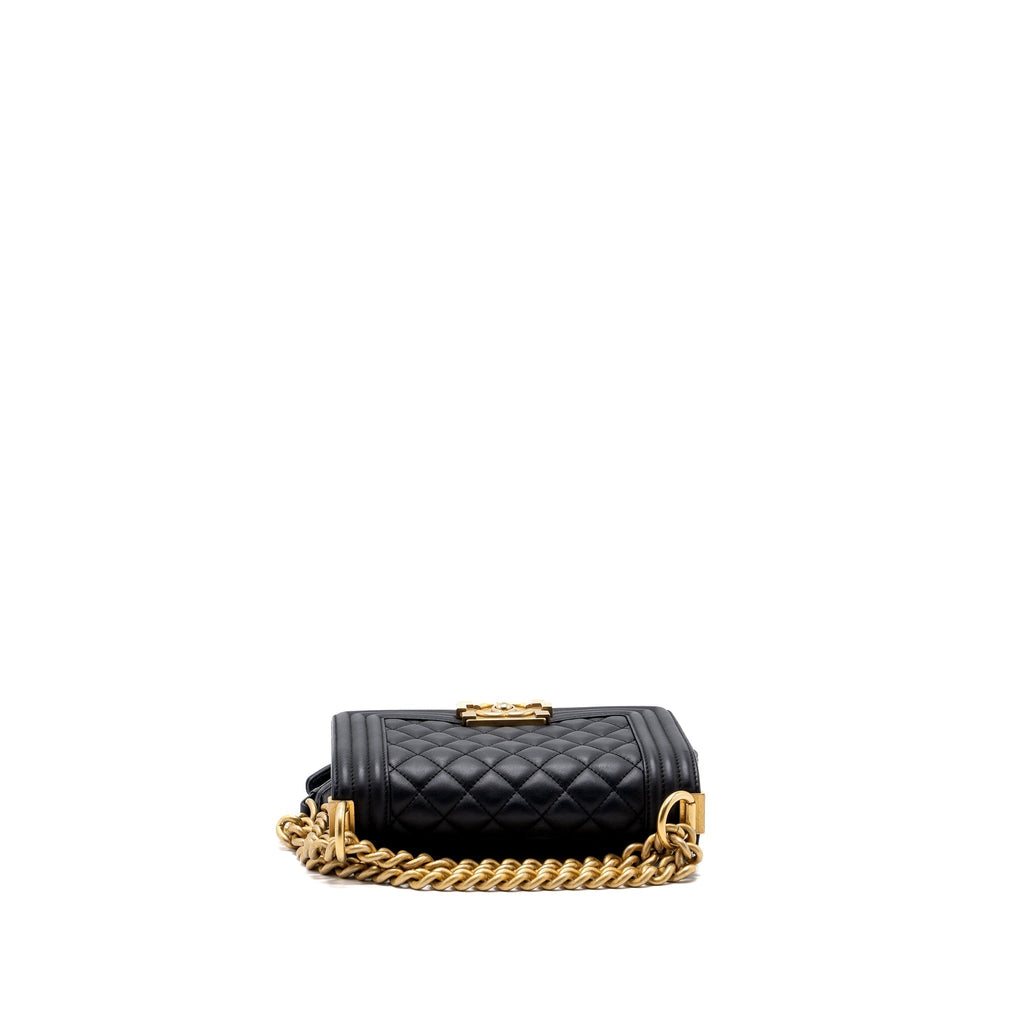 CHANEL SMALL BOY BAG CALFSKIN BLACK GHW