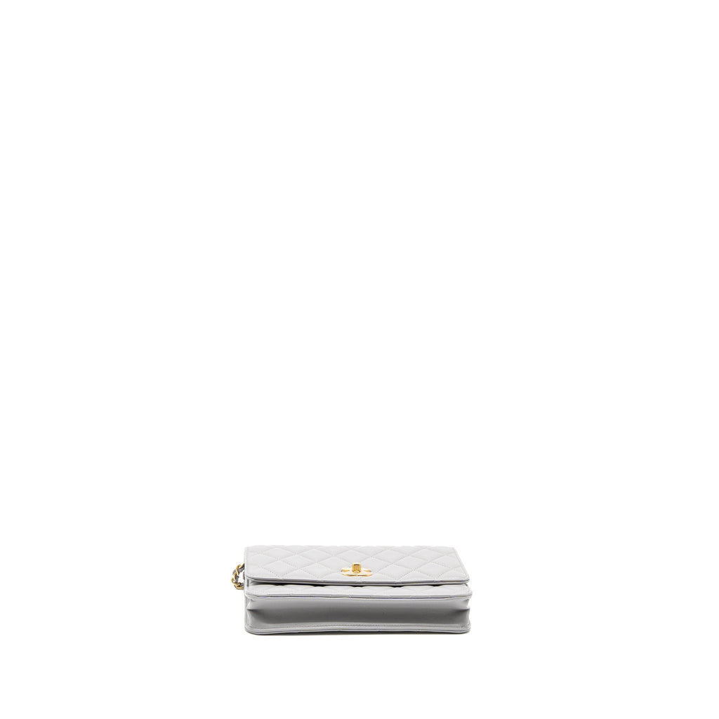 CHANEL PEARL CRUSH WALLET ON CHAIN LAMBSKIN LIGHT GREY BRUSHED GHW (MICROCHIP)