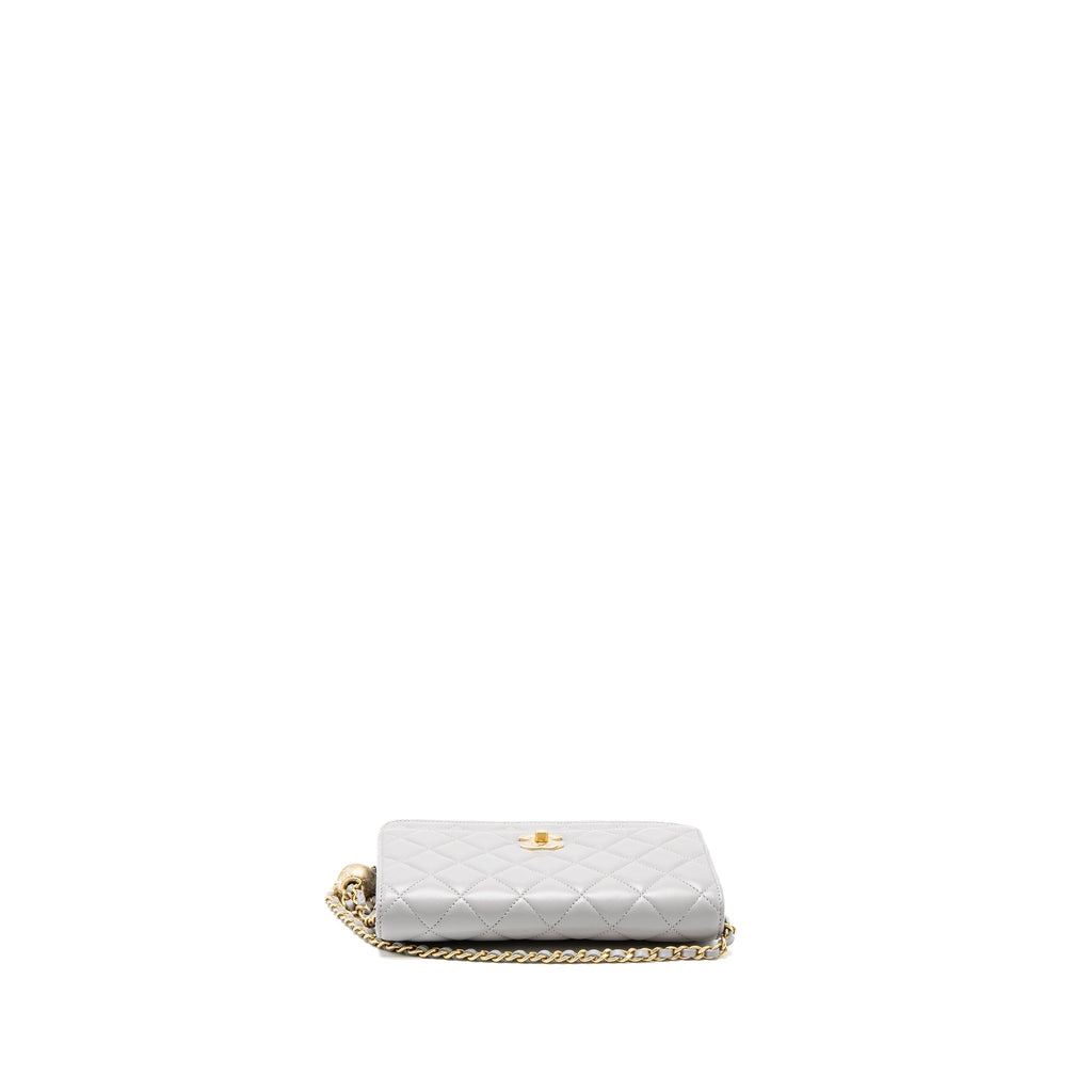 CHANEL PEARL CRUSH WALLET ON CHAIN LAMBSKIN LIGHT GREY BRUSHED GHW (MICROCHIP)