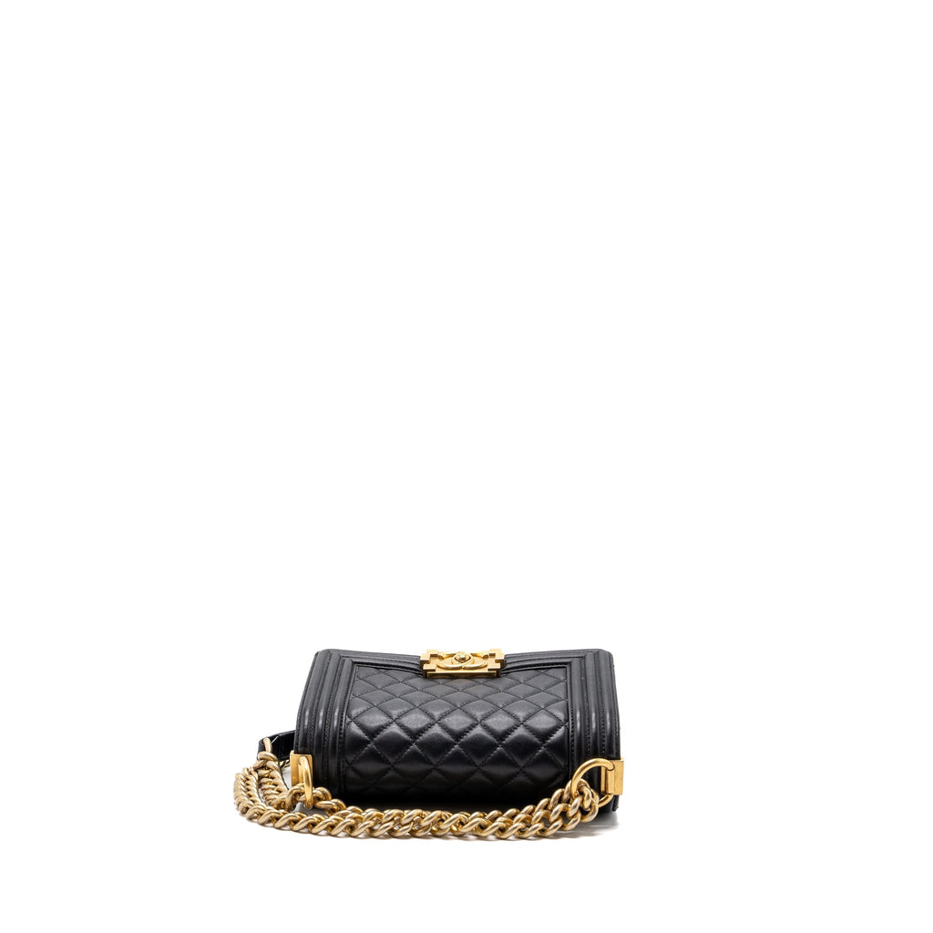 CHANEL SMALL BOY BAG CALFSKIN BLACK GHW