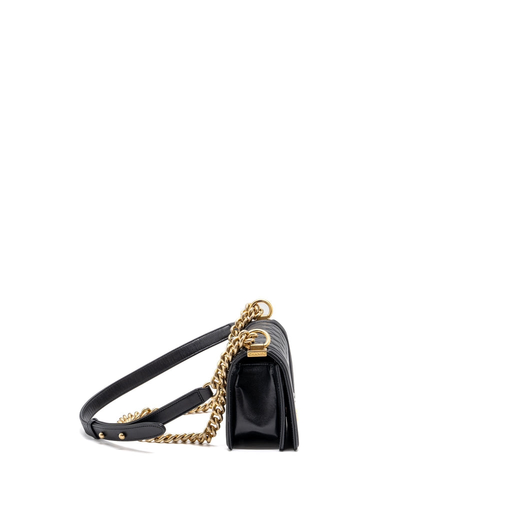 CHANEL SMALL BOY BAG CALFSKIN BLACK GHW