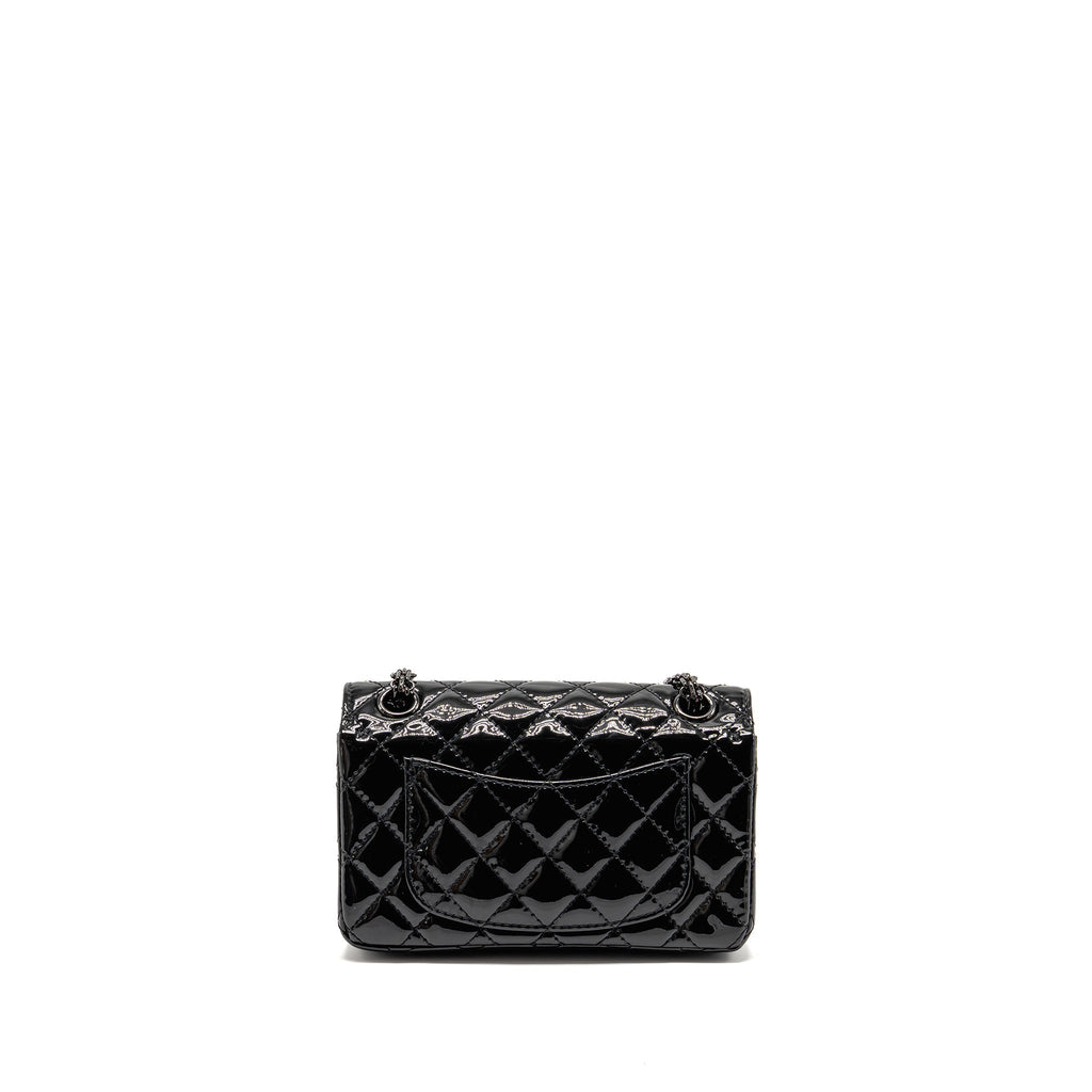 CHANEL MINI 2.55 REISSUE PATENT SO BLACK