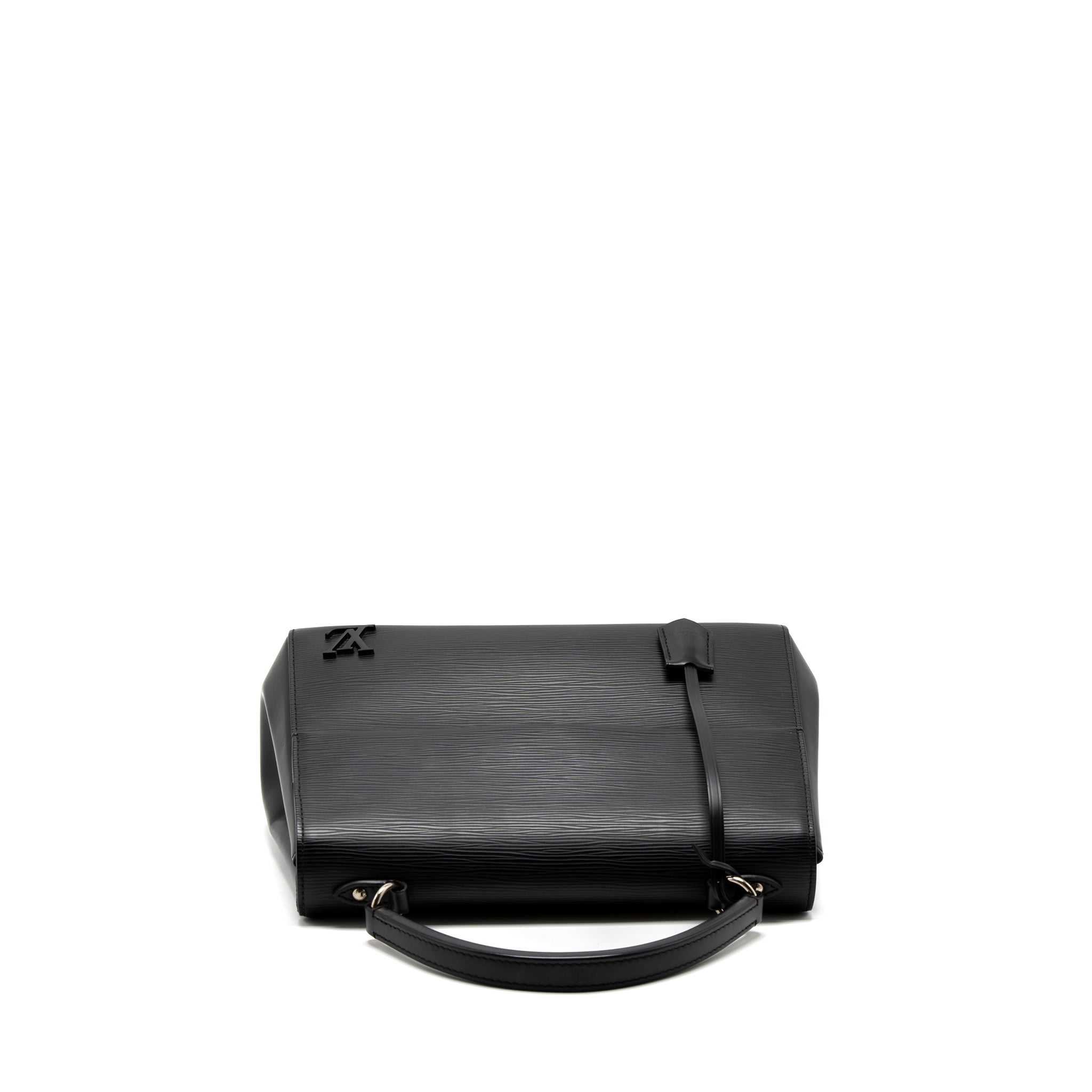 LOUIS VUITTON CLUNY MM EPI BLACK SHW