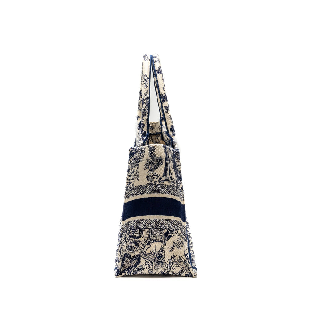 DIOR MEDIUM BOOK TOTE TOILE DE JOUY EMBROIDERY