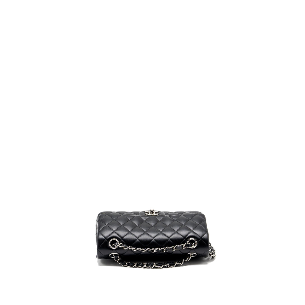 CHANEL SMALL CLASSIC DOUBLE FLAP BAG LAMBSKIN BLACK SHW (MICROCHIP)