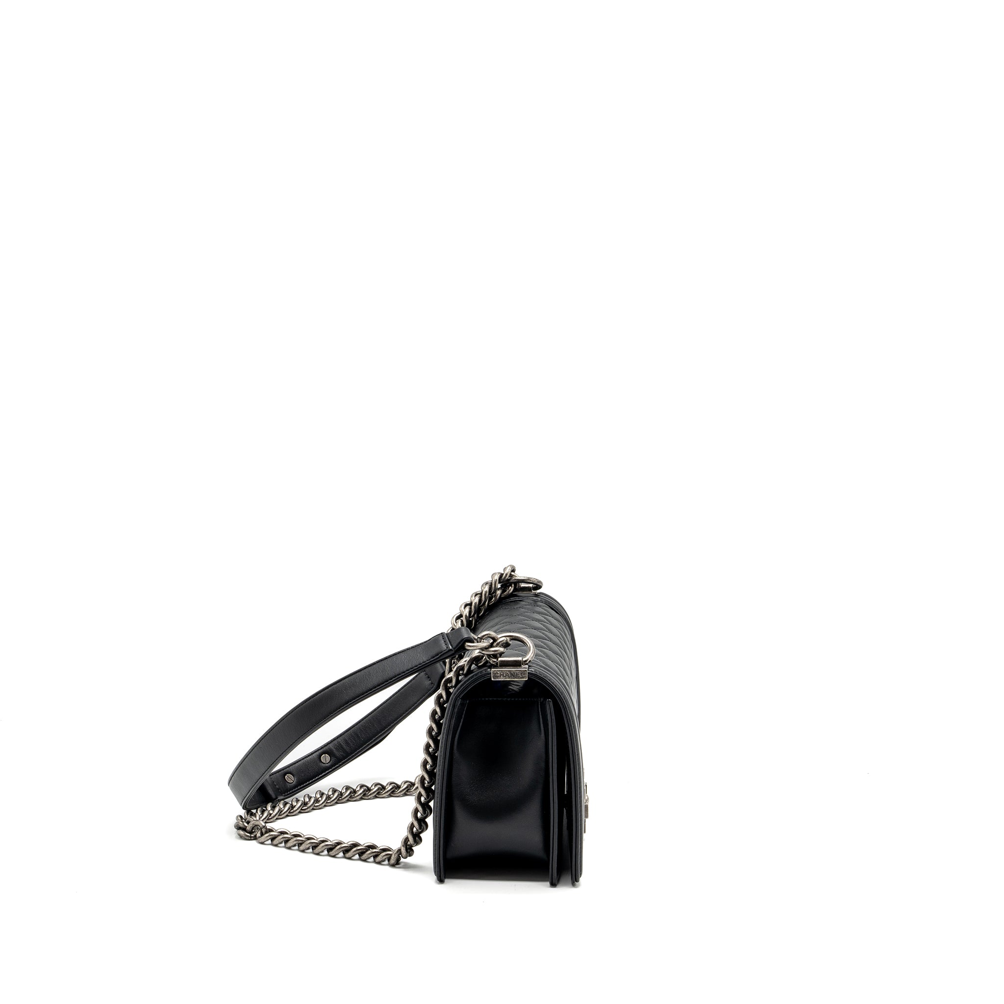 CHANEL MEDIUM BOY BAG LAMBSKIN BLACK RUTHENIUM HARDWARE