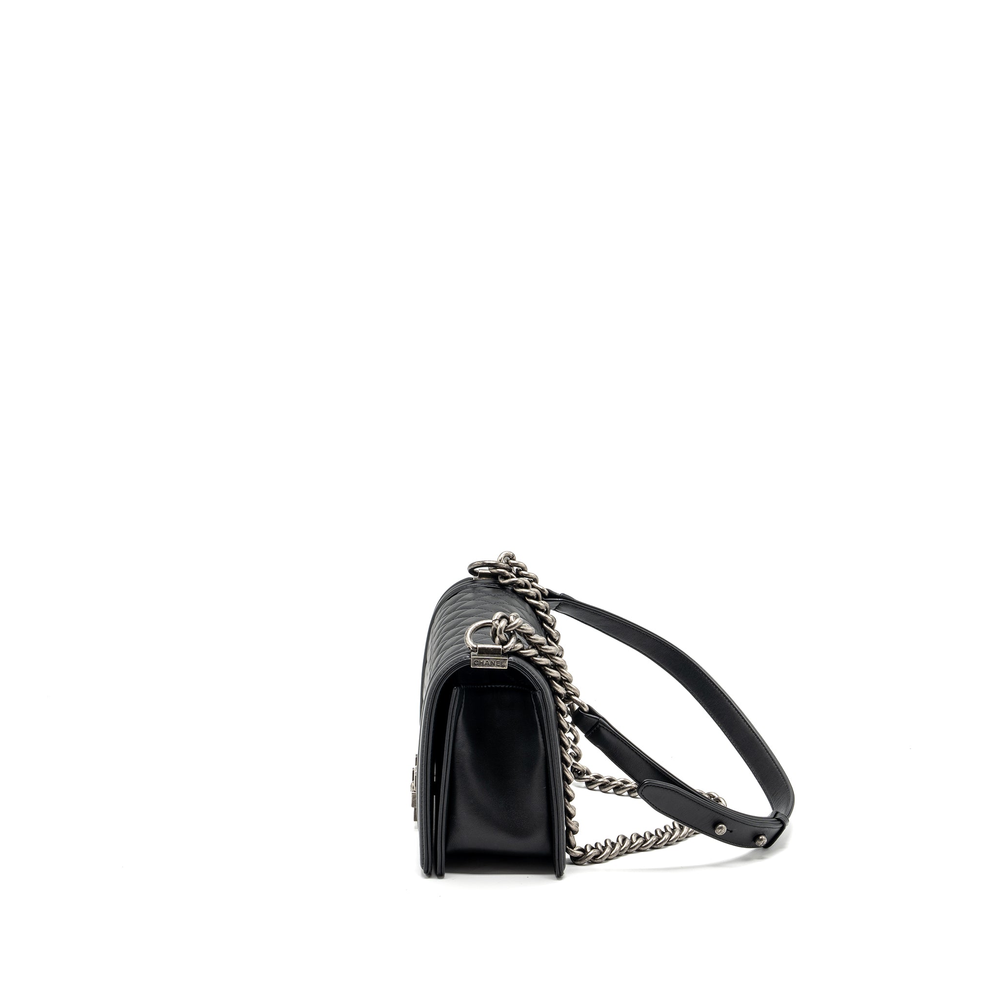 CHANEL MEDIUM BOY BAG LAMBSKIN BLACK RUTHENIUM HARDWARE
