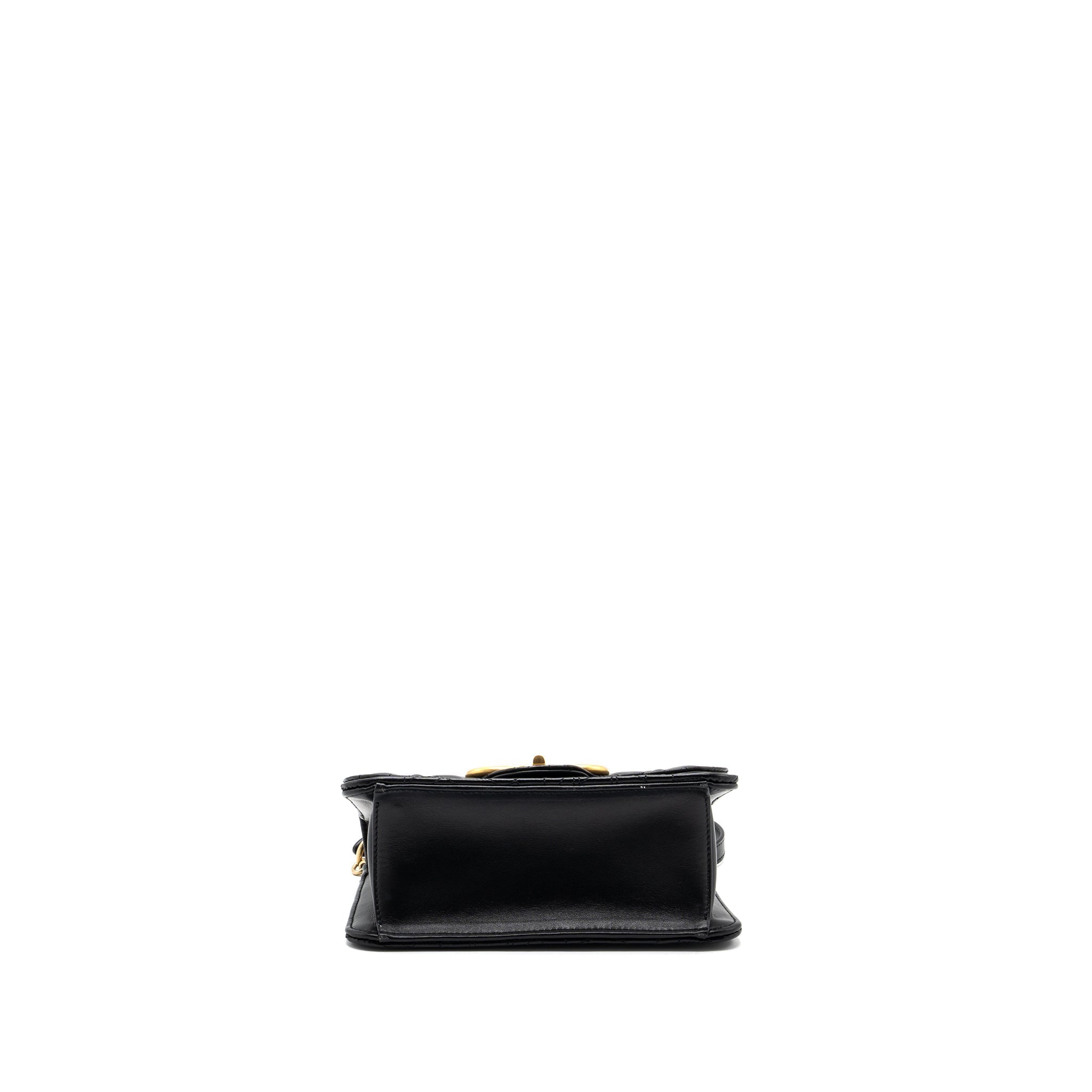 SALVATORE FERRAGAMO GLANCING QUILTED LEATHER SHOULDER BAG CALFSKIN BLACK GHW