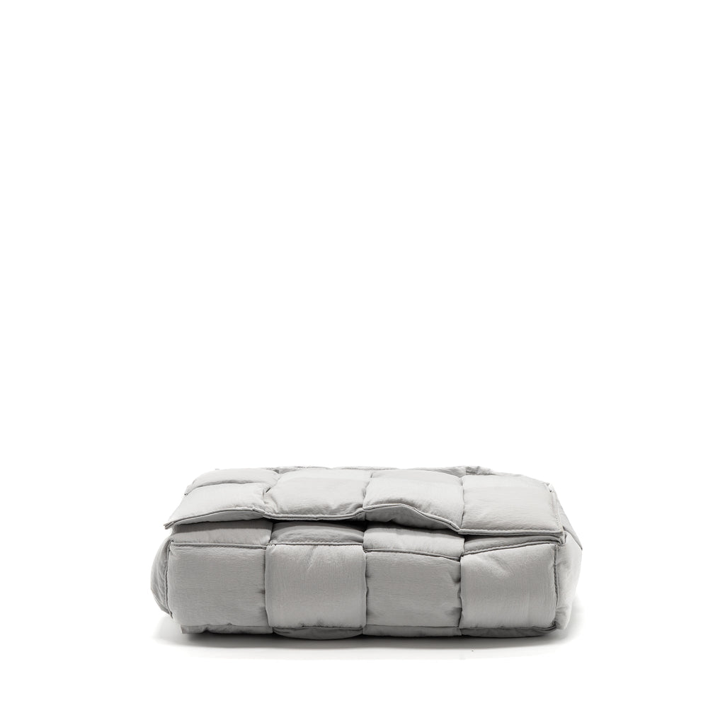 BOTTEGA VENETA PADDED TECH CASSETTE INTRECCIO NYLON LIGHT GREY SHW