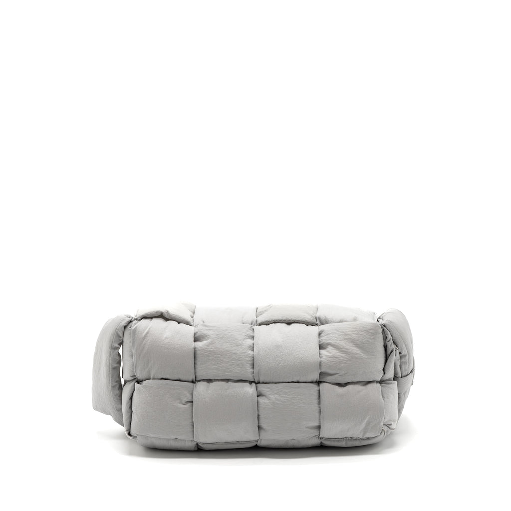 BOTTEGA VENETA PADDED TECH CASSETTE INTRECCIO NYLON LIGHT GREY SHW