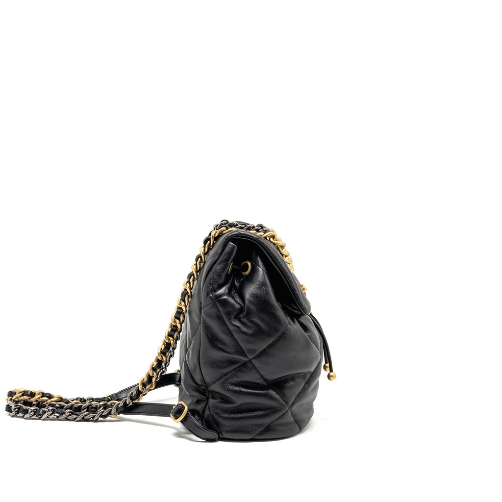 CHANEL 24C 19 BACKPACK LAMBSKIN BLACK MULTICOLOUR HARDWARE (MICROCHIP)