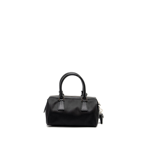 PRADA TOP HANDLE RE-EDITION 2005 NYLON BAG BLACK SHW