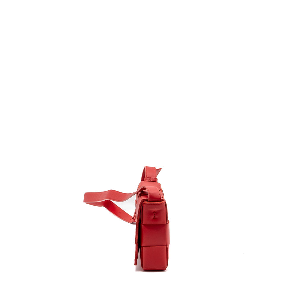 BOTTEGA VENETA CASSETTE BAG LAMBSKIN RED GHW