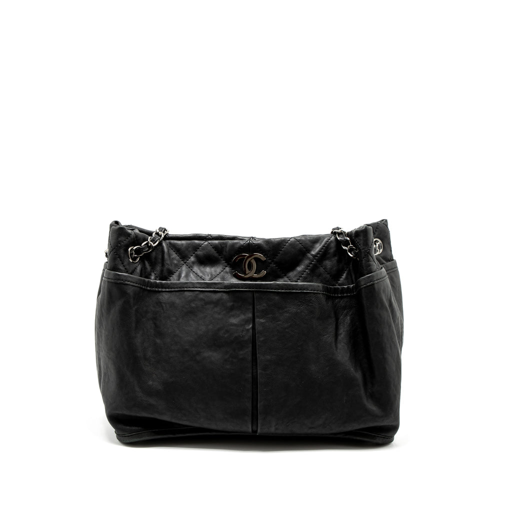 CHANEL TOTE BAG CALFSKIN BLACK SHW
