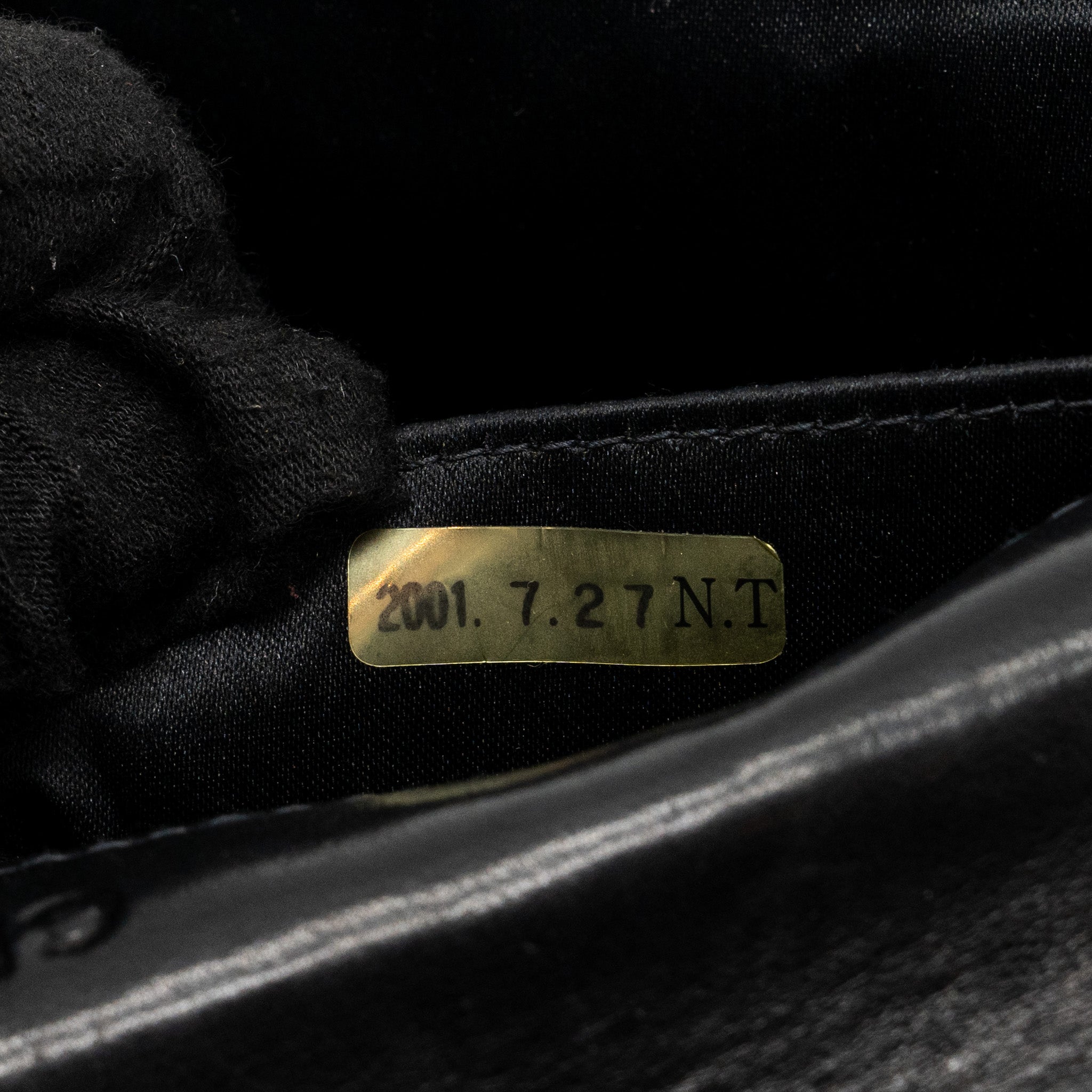 CHANEL VINTAGE FLAP BAG FABRIC BLACK WITH BLACK HARDWARE