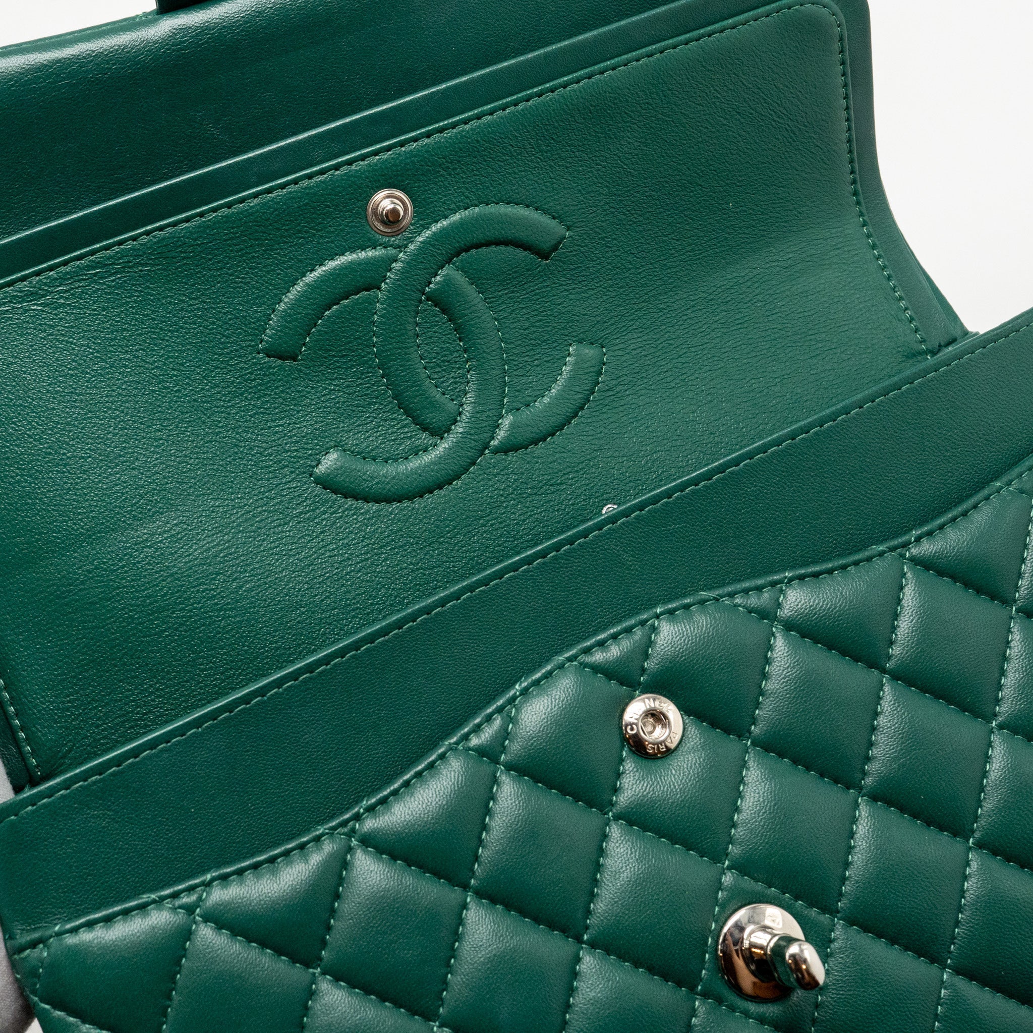 CHANEL MEDIUM CLASSIC DOUBLE FLAP BAG LAMBSKIN GREEN SHW
