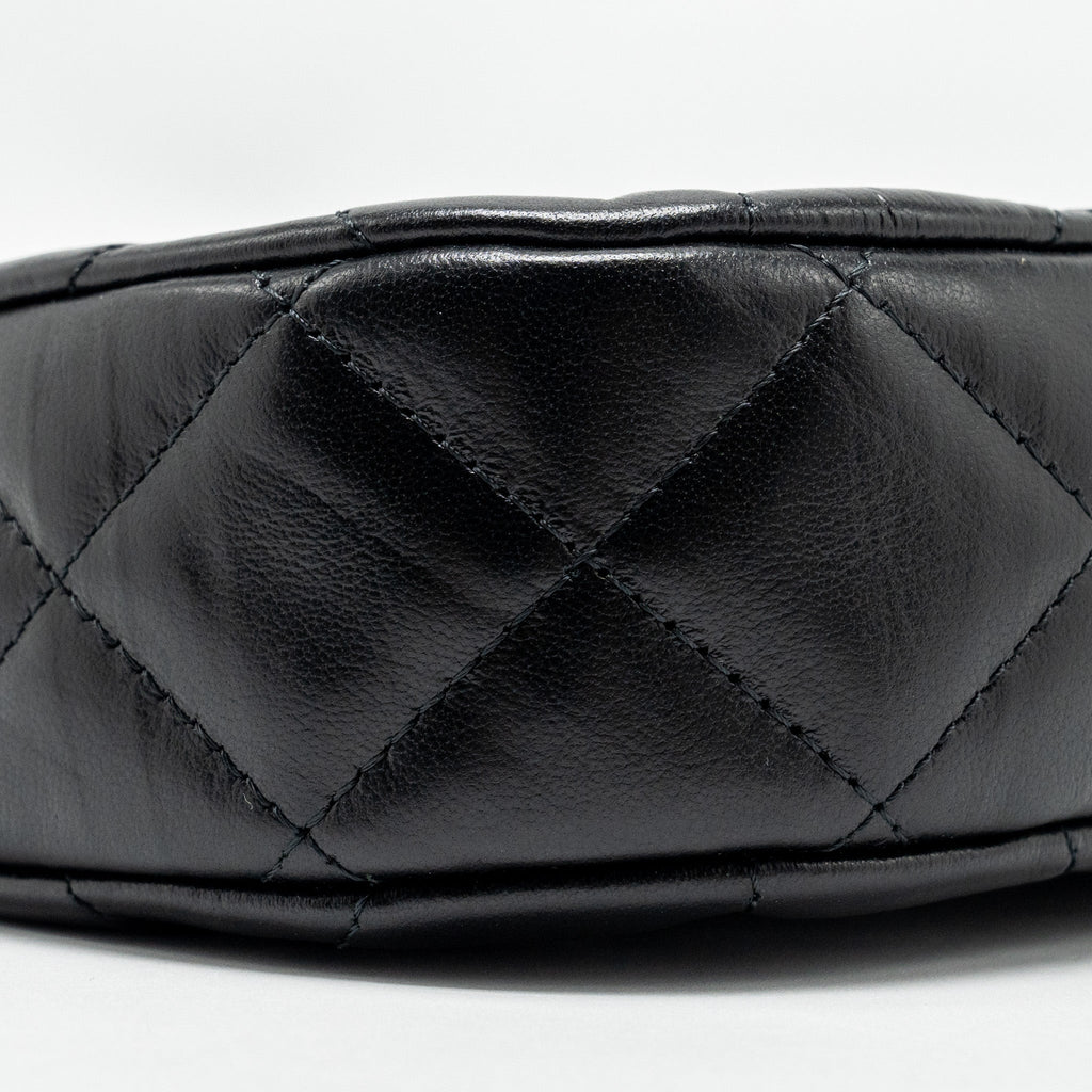 CHANEL 23K SMALL HOBO SHOULDER BAG CALFSKIN BLACK GHW (MICROCHIP)