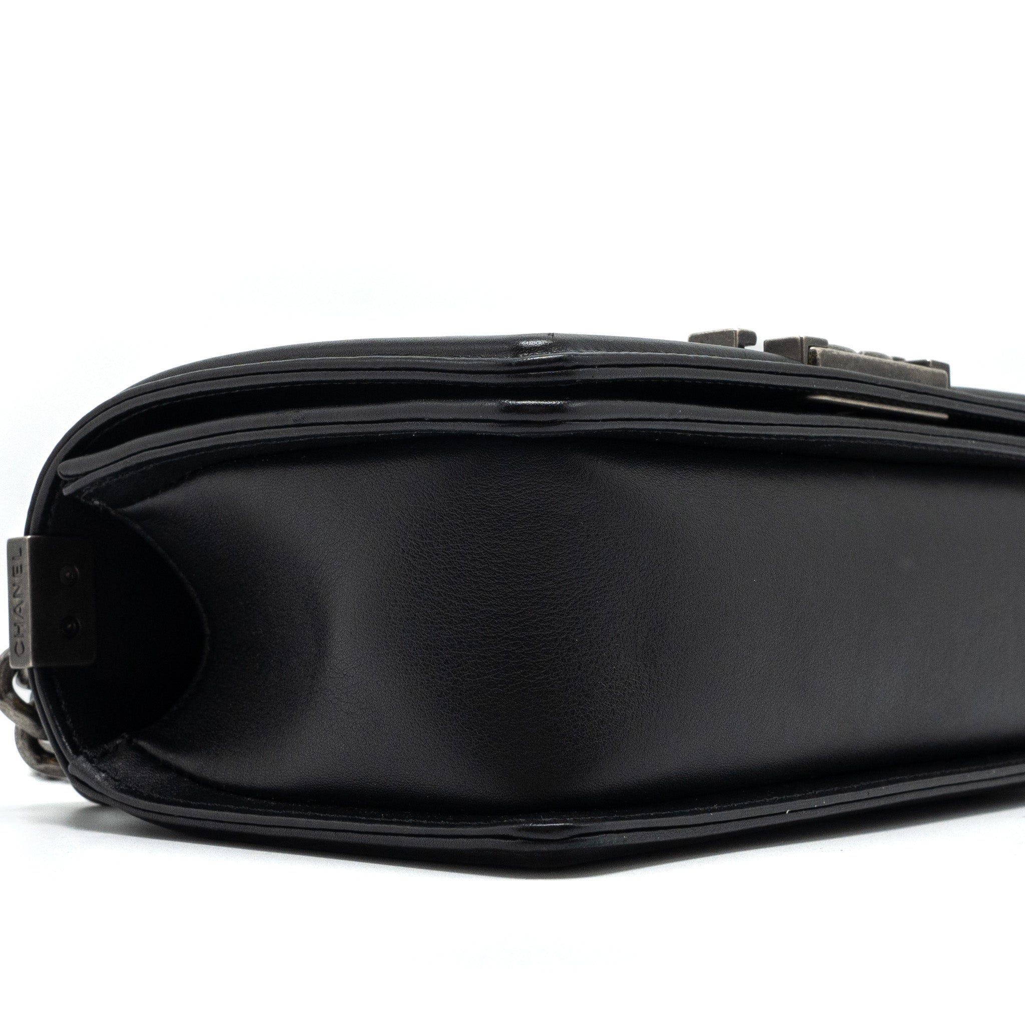 CHANEL SMALL BOY BAG CALFSKIN BLACK RUTHENIUM SILVER HARDWARE