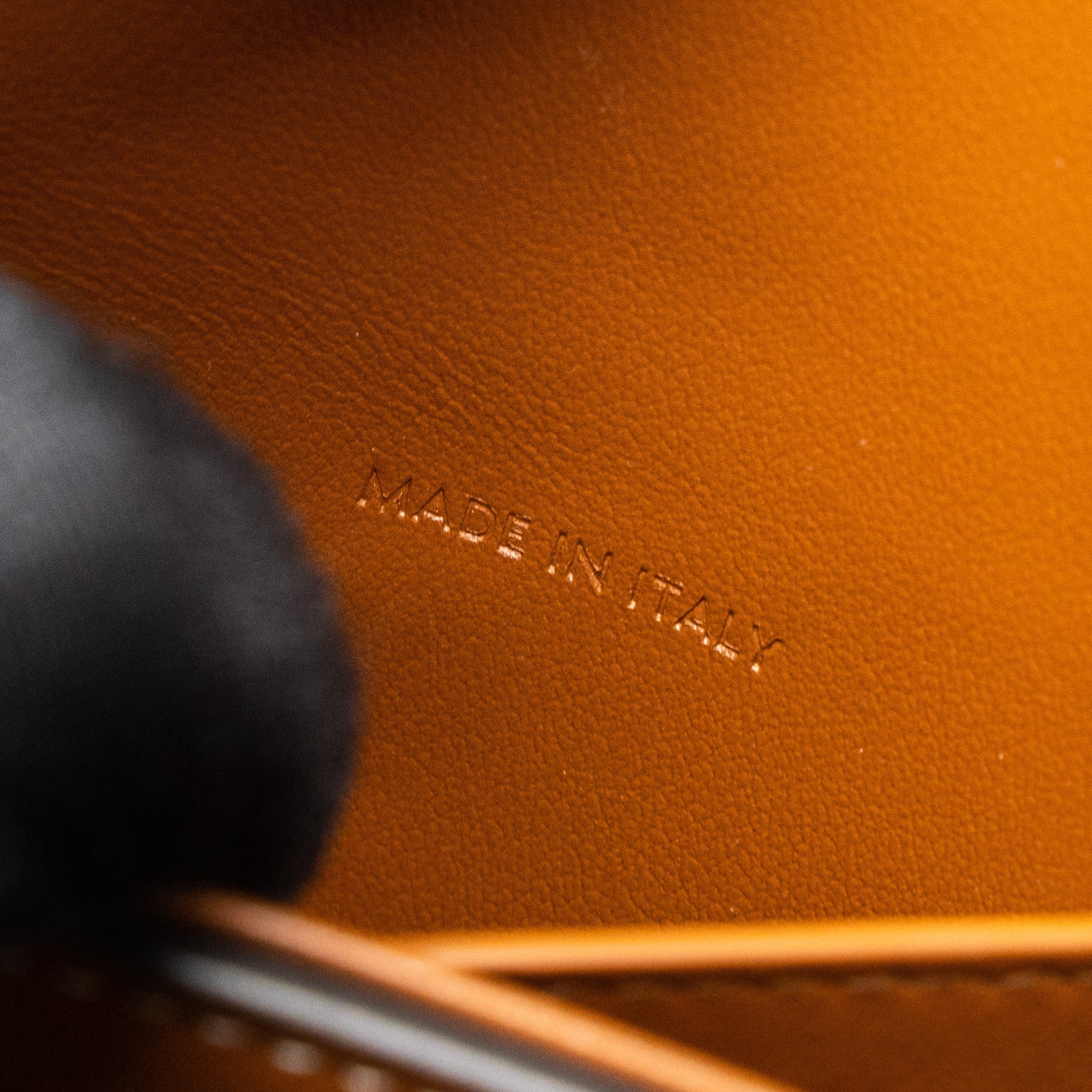 CELINE CLUTCH ON STRAP TABOU CALFSKIN TAN GHW