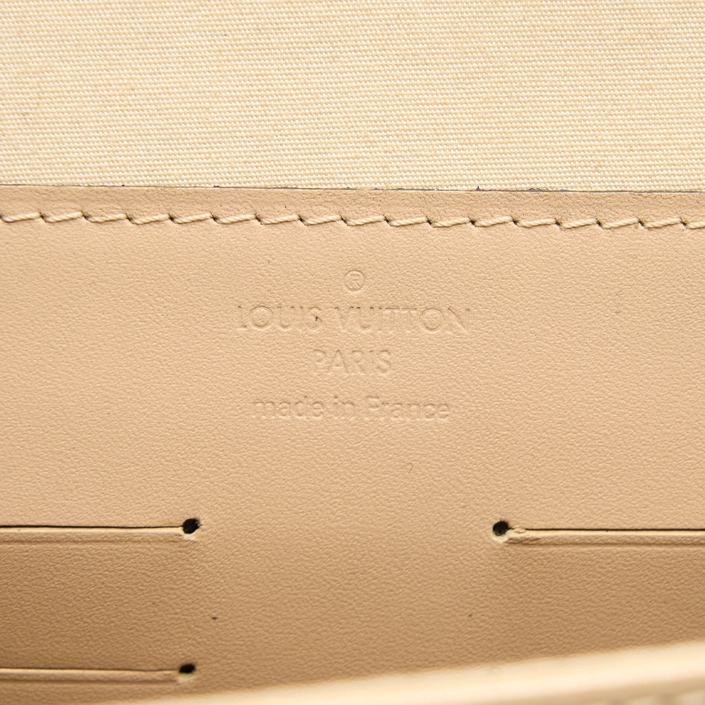 LOUIS VUITTON ANA VERNIS CLUTCH WITH CHAIN PATENT BEIGE GHW