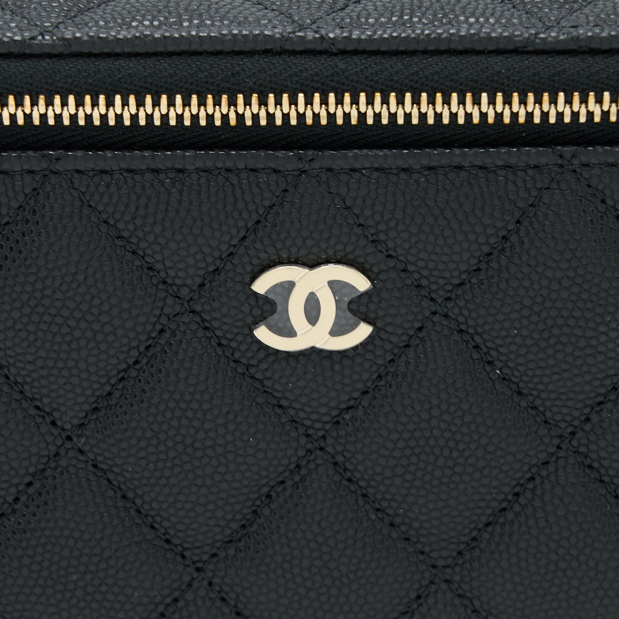 CHANEL LONG VANITY CASE CAVIAR BLACK LGHW (MICROCHIP)