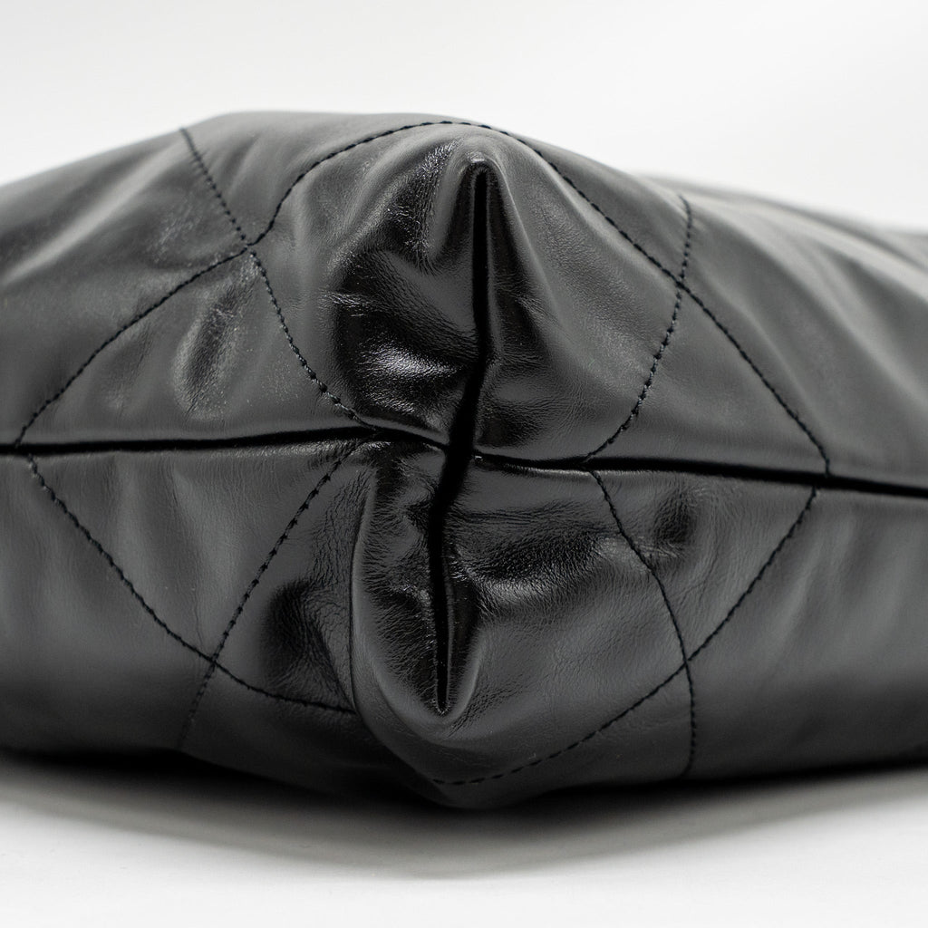 CHANEL SMALL 22BAG SHINY CALFSKIN BLACK GHW (MICROCHIP)