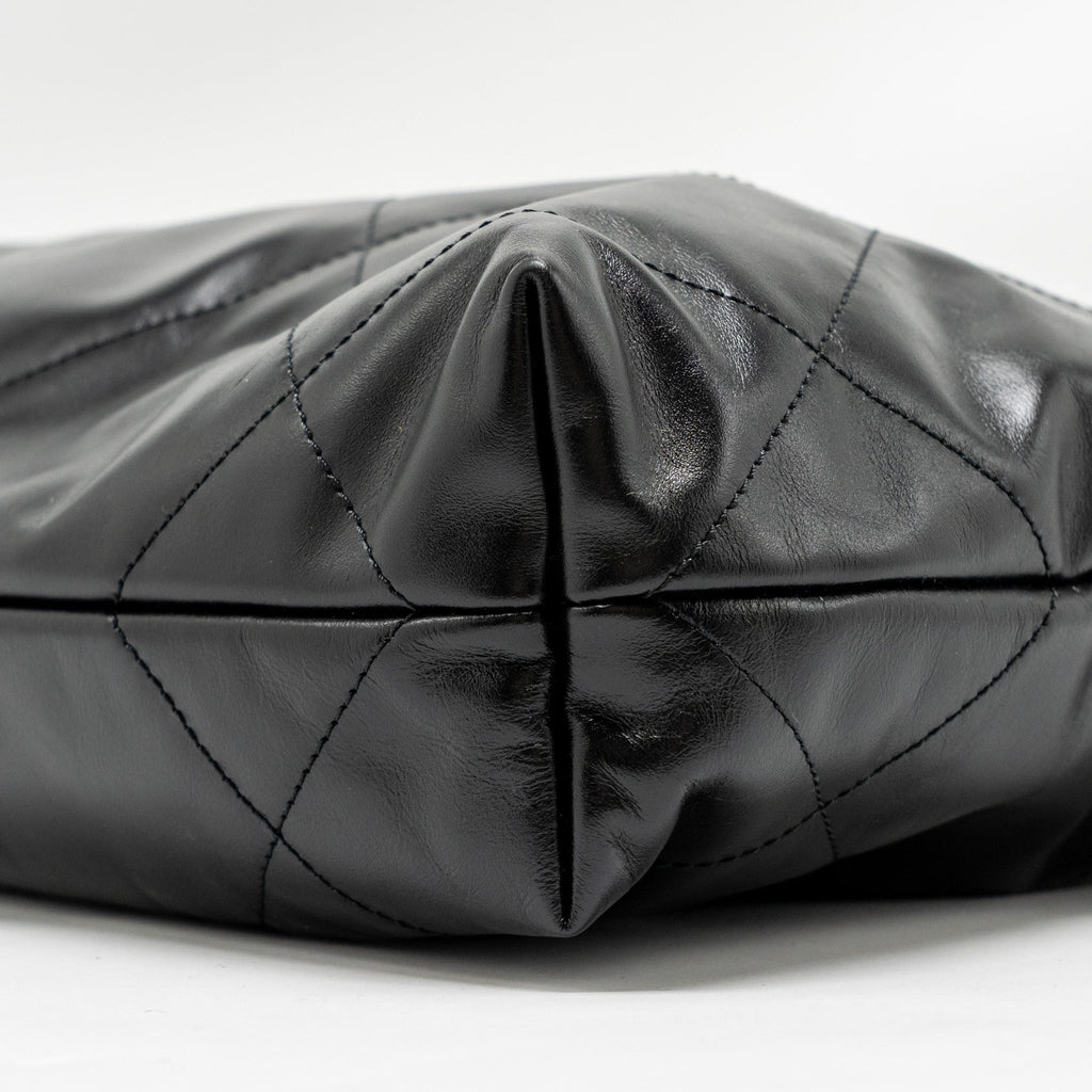 CHANEL SMALL 22BAG SHINY CALFSKIN BLACK GHW (MICROCHIP)