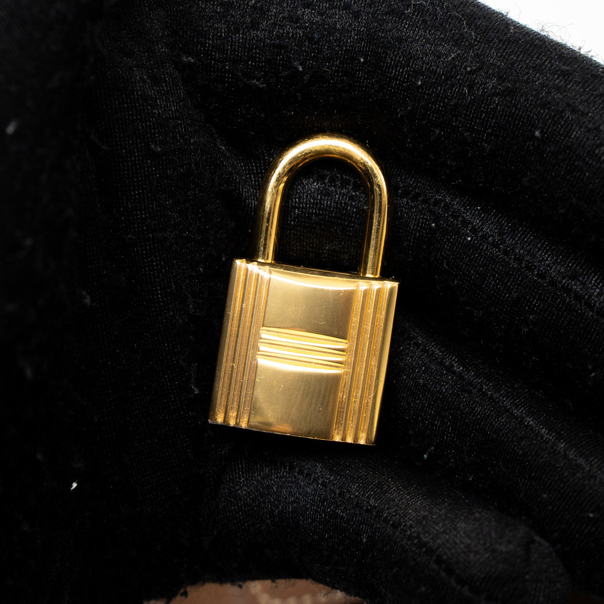 Hermes Picotin 18 Lock Bag Barenia Faubourg Gold GHW