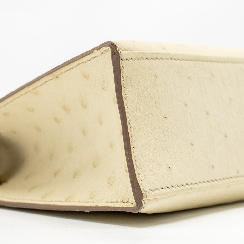 HERMES KELLY POCHETTE OSTRICH BETON GHW
