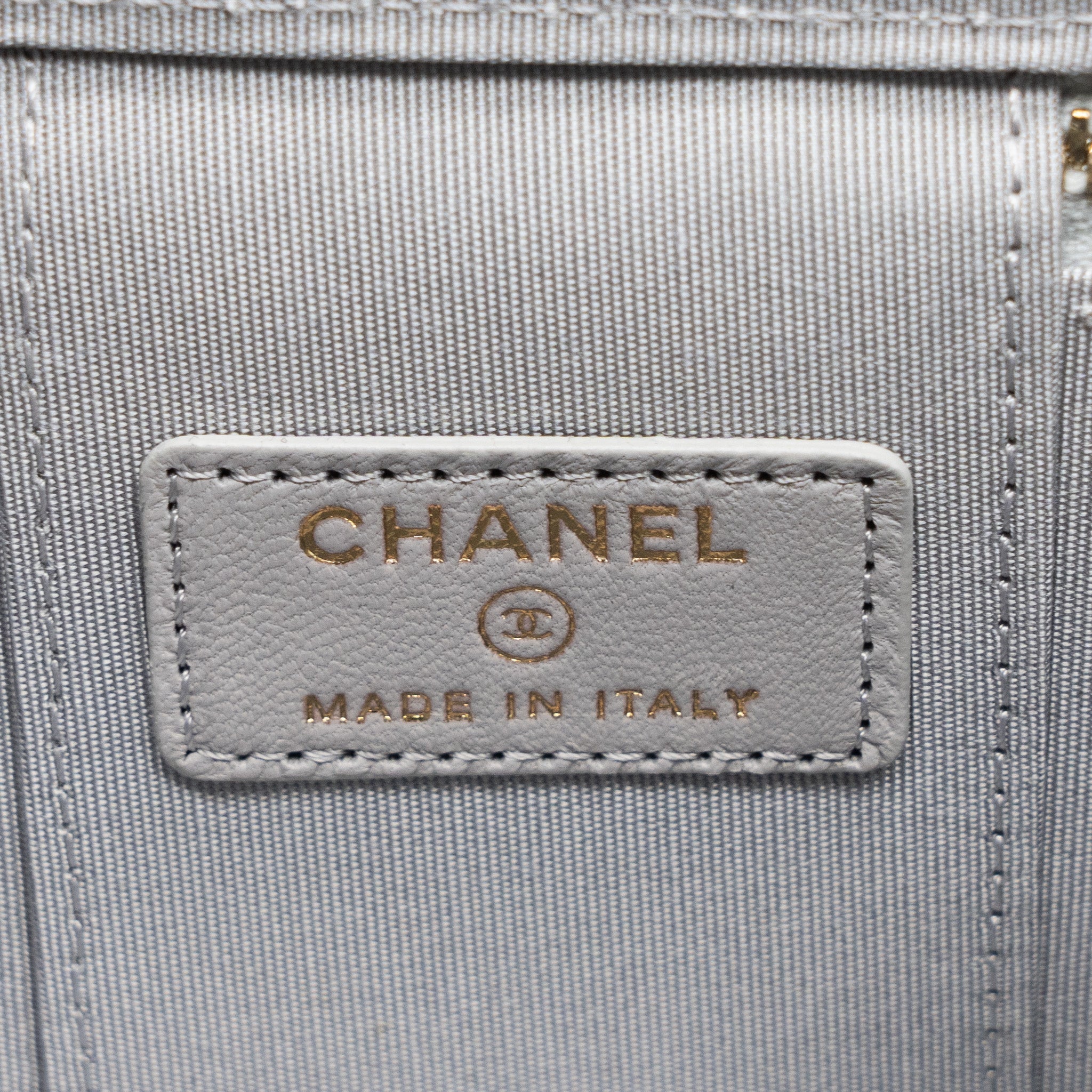 CHANEL TOP HANDLE MINI VANITY WITH CHAIN LIGHT GREY GHW