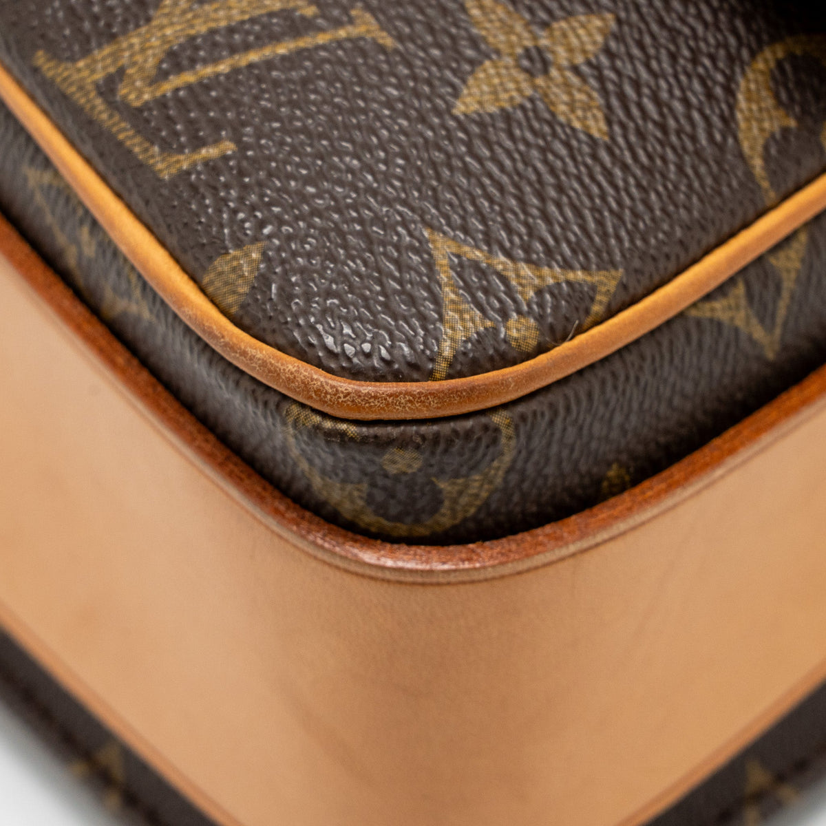 LOUIS VUITTON VINTAGE MESSENGER CROSSBODY BAG MONOGRAM CANVAS GHW