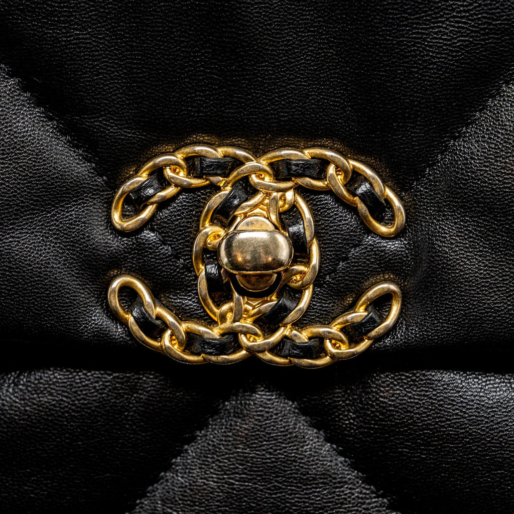 CHANEL MEDIUM 19 BAG GOATSKIN BLACK MULTICOLOUR HARDWARE
