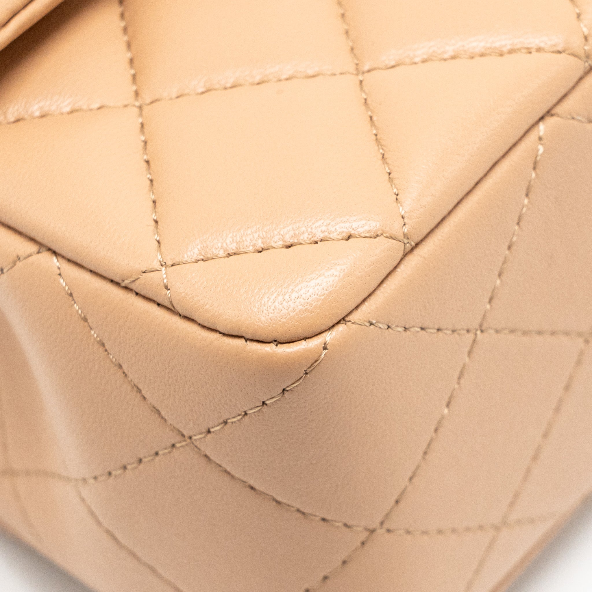 CHANEL TOP HANDLE MINI RECTANGULAR LAMBSKIN BEIGE LGHW (MICROCHIP)