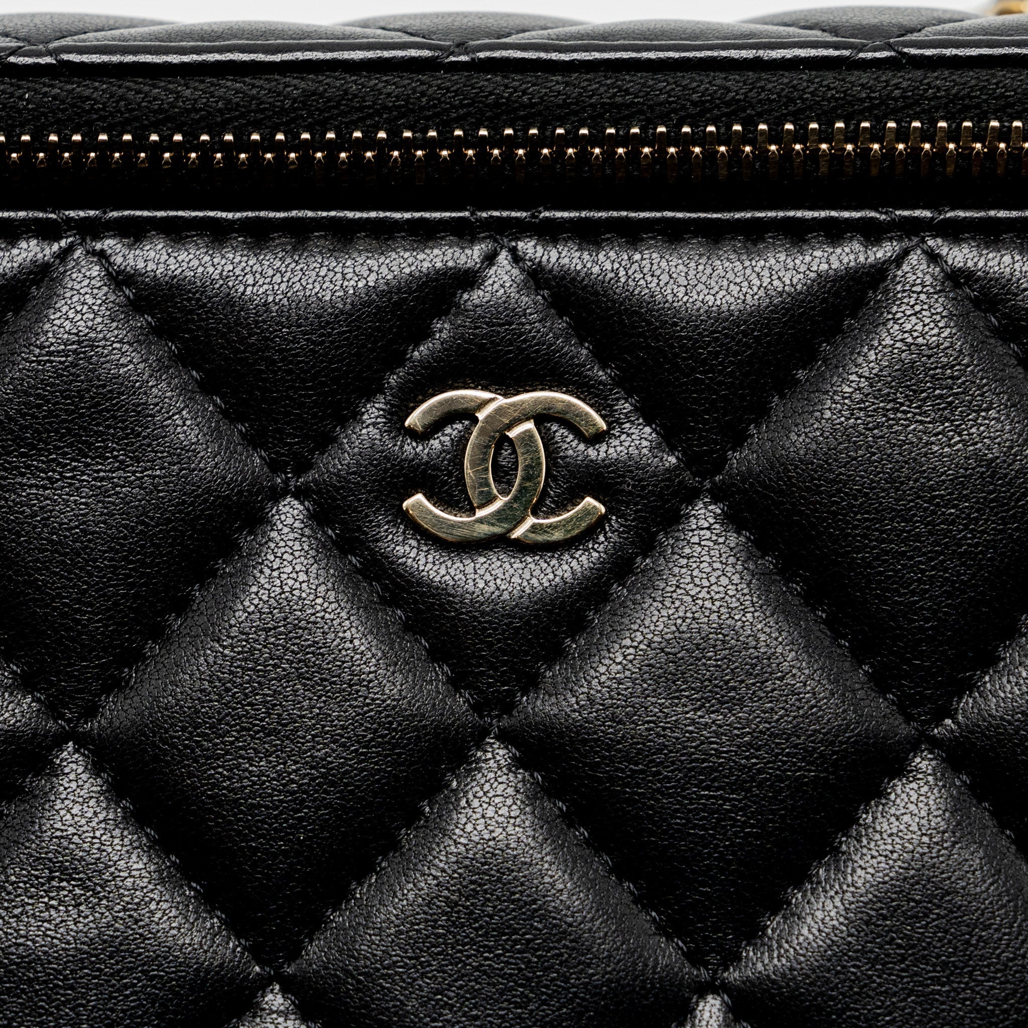 CHANEL LONG VANITY WITH CHAIN LAMBSKIN BLACK LGHW (MICROCHIP)