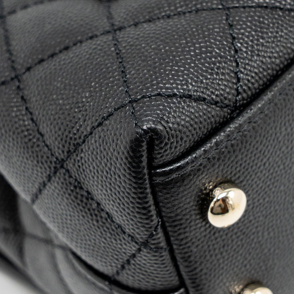CHANEL MINI COCO HANDLE CAVIAR BLACK / BURGUNDY HANDLE LGHW (MICROCHIP)