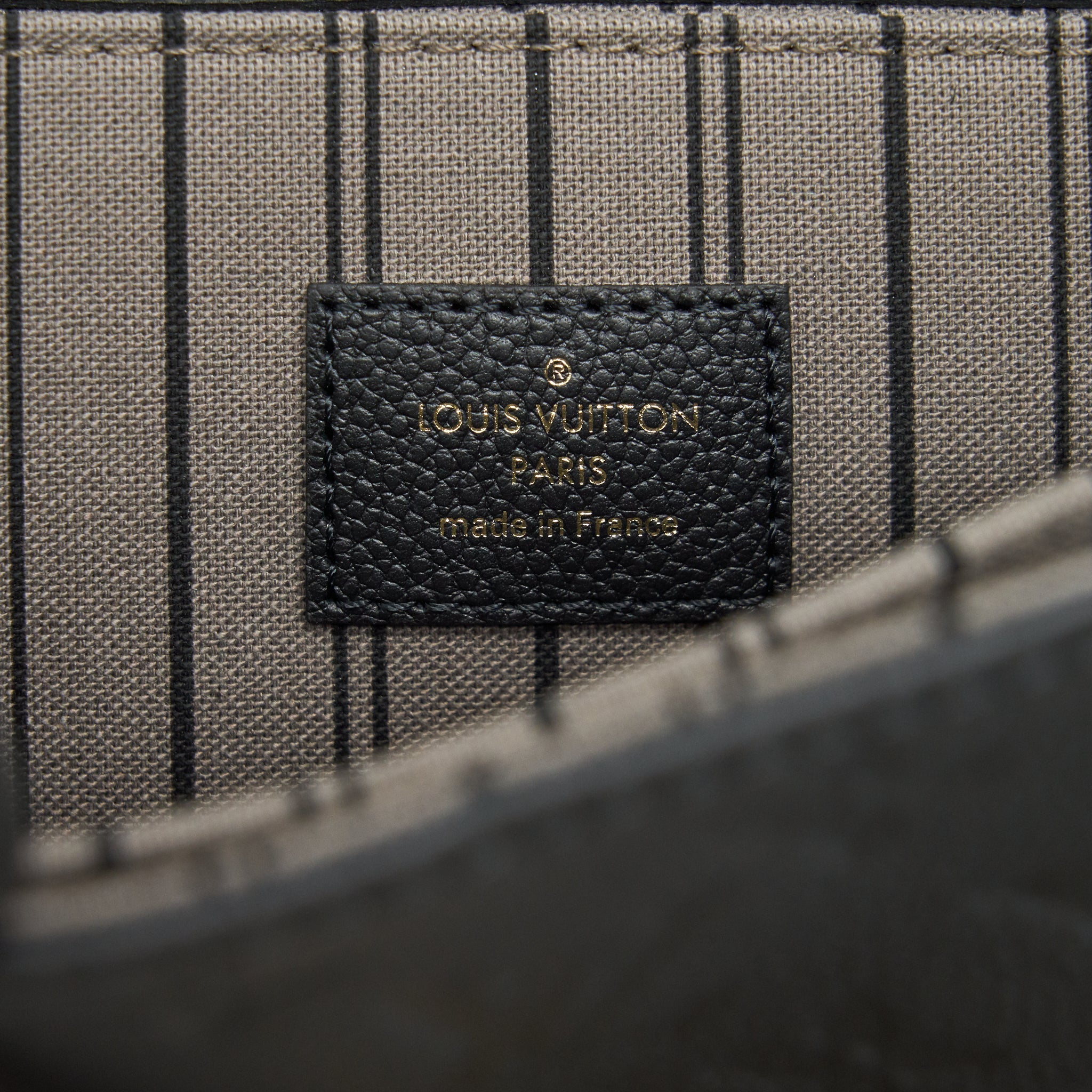 LOUIS VUITTON METIS POCHETTE MONOGRAM EMPREINTE BLACK GHW