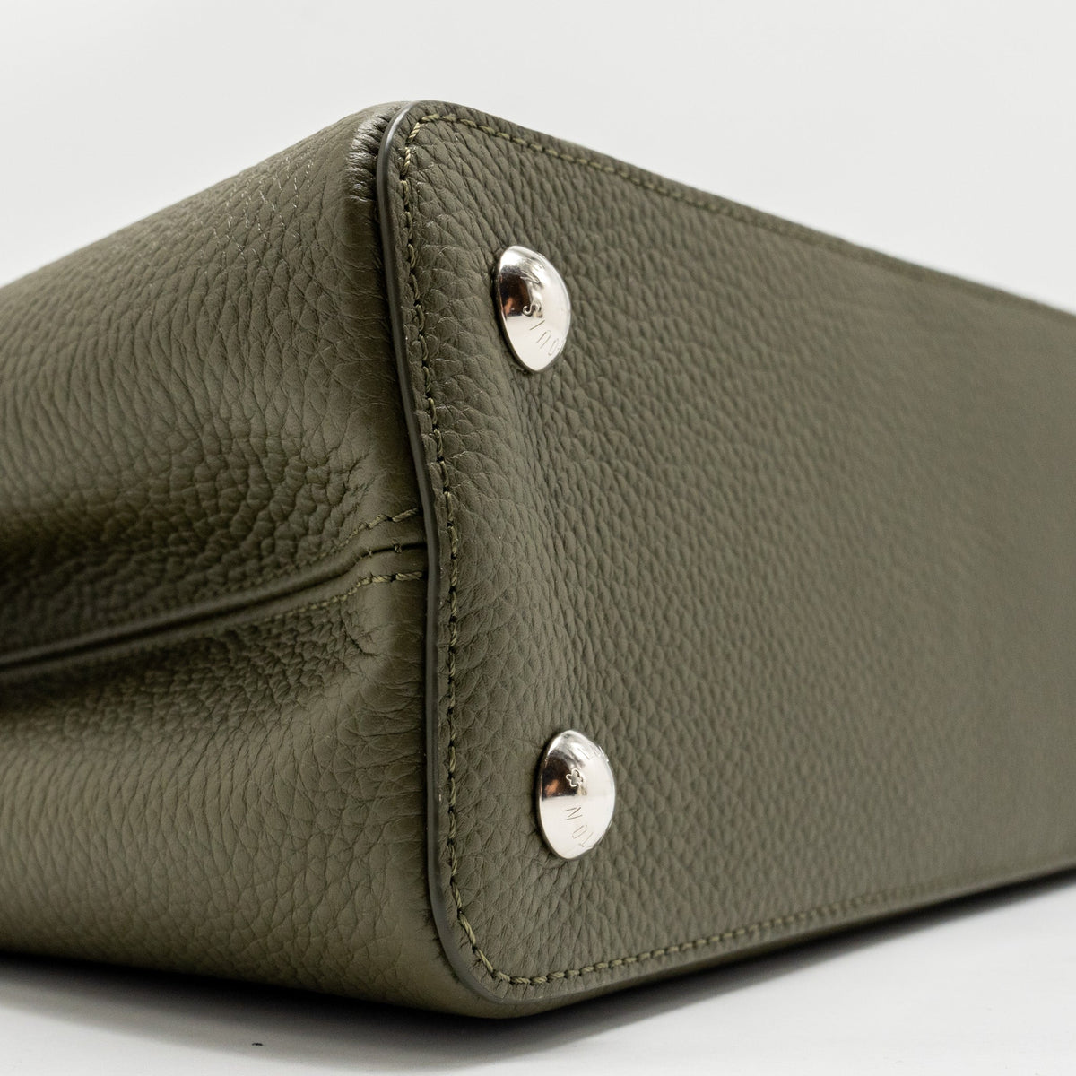 LOUIS VUITTON CAPUCINES MM CALFSKIN / PYTHON HANDLE MULTICOLOR OLIVE GREEEN / NATURAL SHW