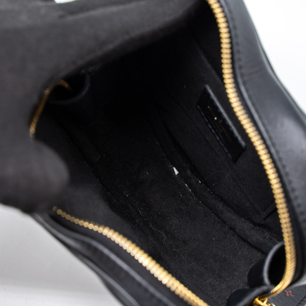 LOUIS VUITTON COEUR NEW WAVE HEART BAG CALFSKIN BLACK GHW