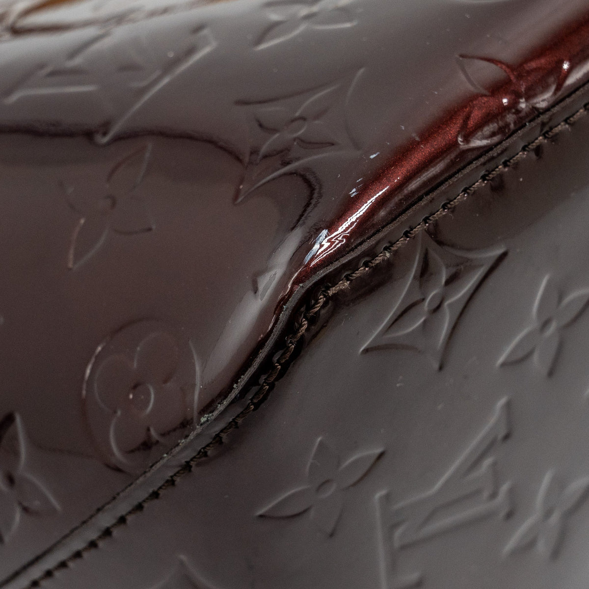 LOUIS VUITTON VERNIS BELLEVUE BAG PATENT AMARANTE GHW