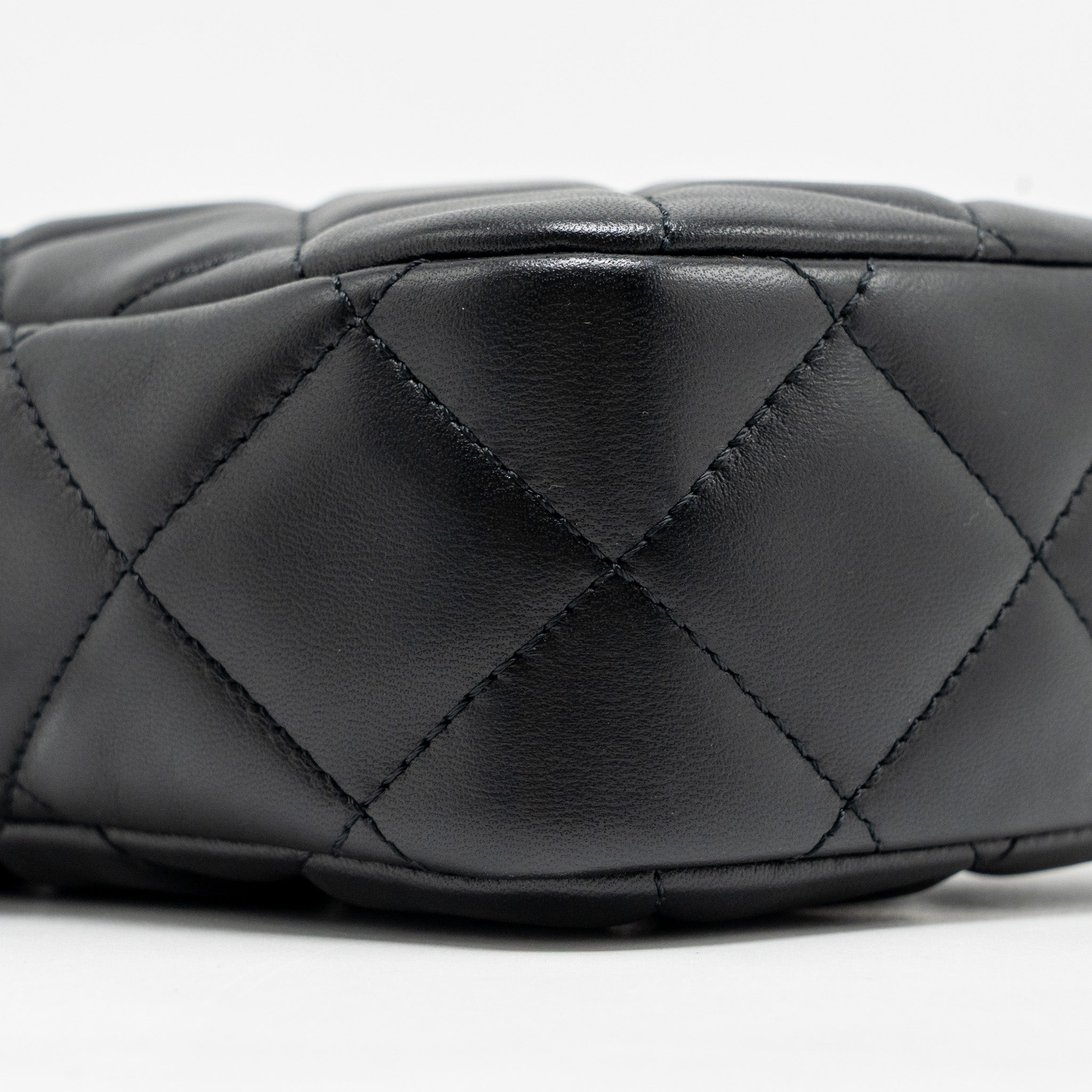 CHANEL 22C MY PERFECT MINI CAMERA CASE WITH CHAIN LAMBSKIN BLACK GHW (MICROCHIP)