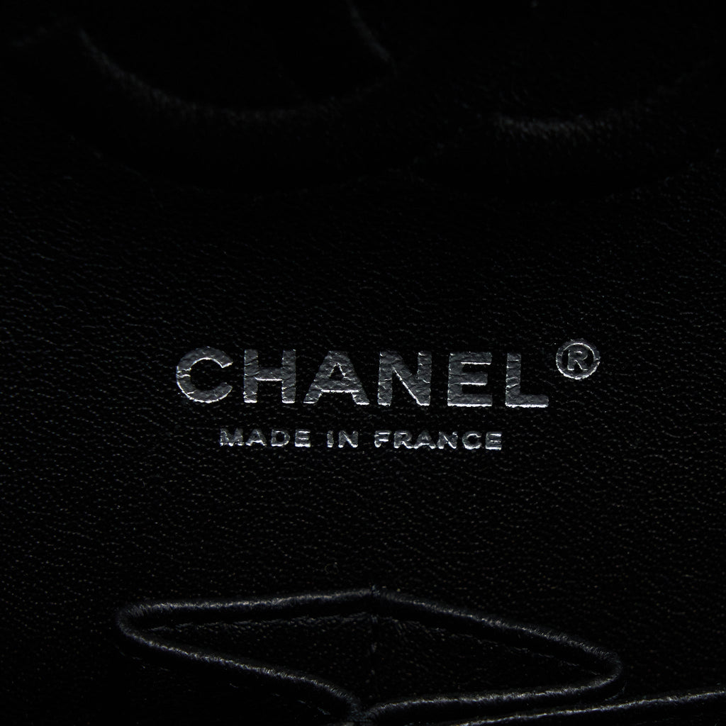 CHANEL MEDIUM CLASSIC DOUBLE FLAP BAG CHEVRON CAVIAR BLACK SHW